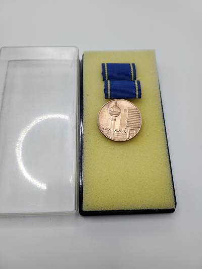 南水社第二次拍卖 - 德意志民主共和国建筑领域杰出成就铜质奖章 盒略完好