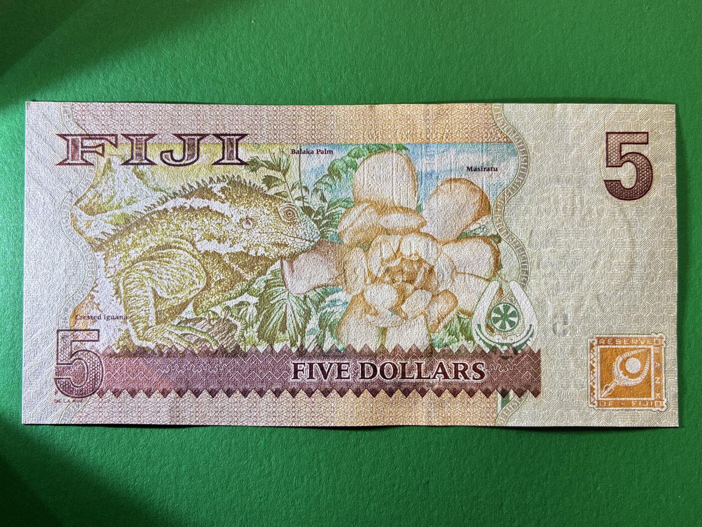 咖啡豆•收藏 2026年Feb_27th世界各国纸币拍卖 斐济岛 2007年 5元 全新UNC 外国纸币 女王钞