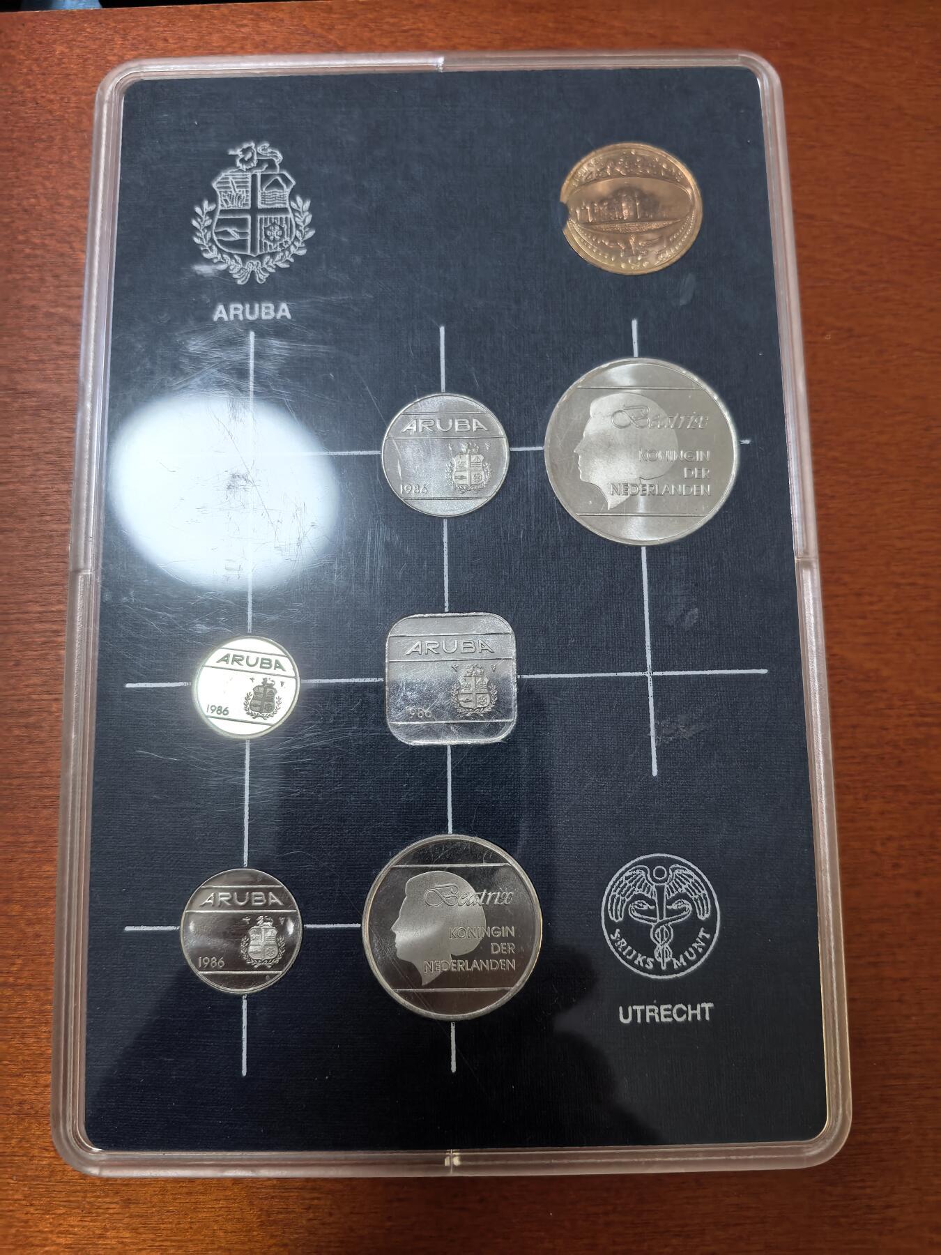 长老汇马年精选第二场拍卖 1986荷属阿鲁巴6枚套币