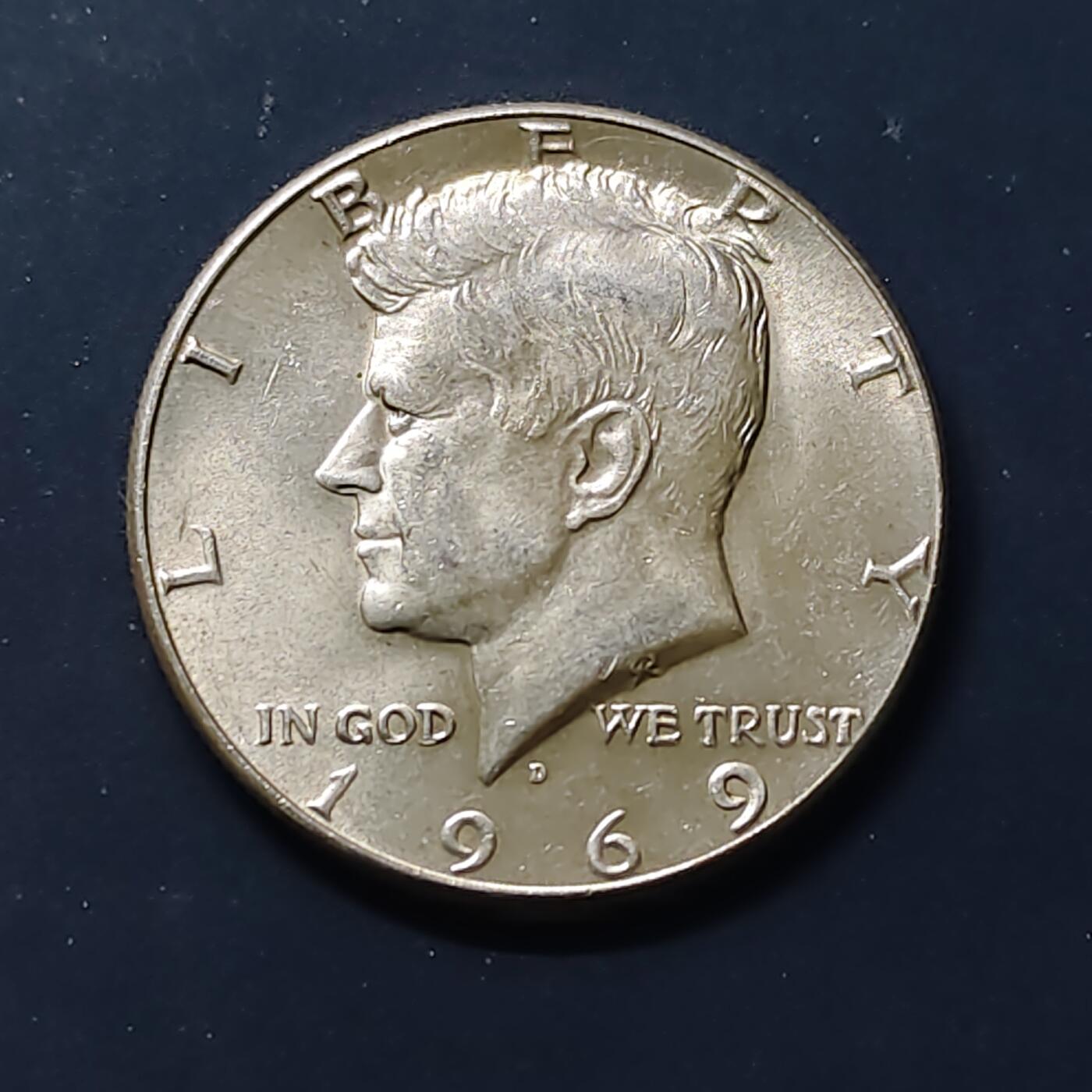 【全场包邮】纯粹捡漏拍504场-更新中 美国1969年肯尼迪半元精制银币【30.6毫米11.5克40%】