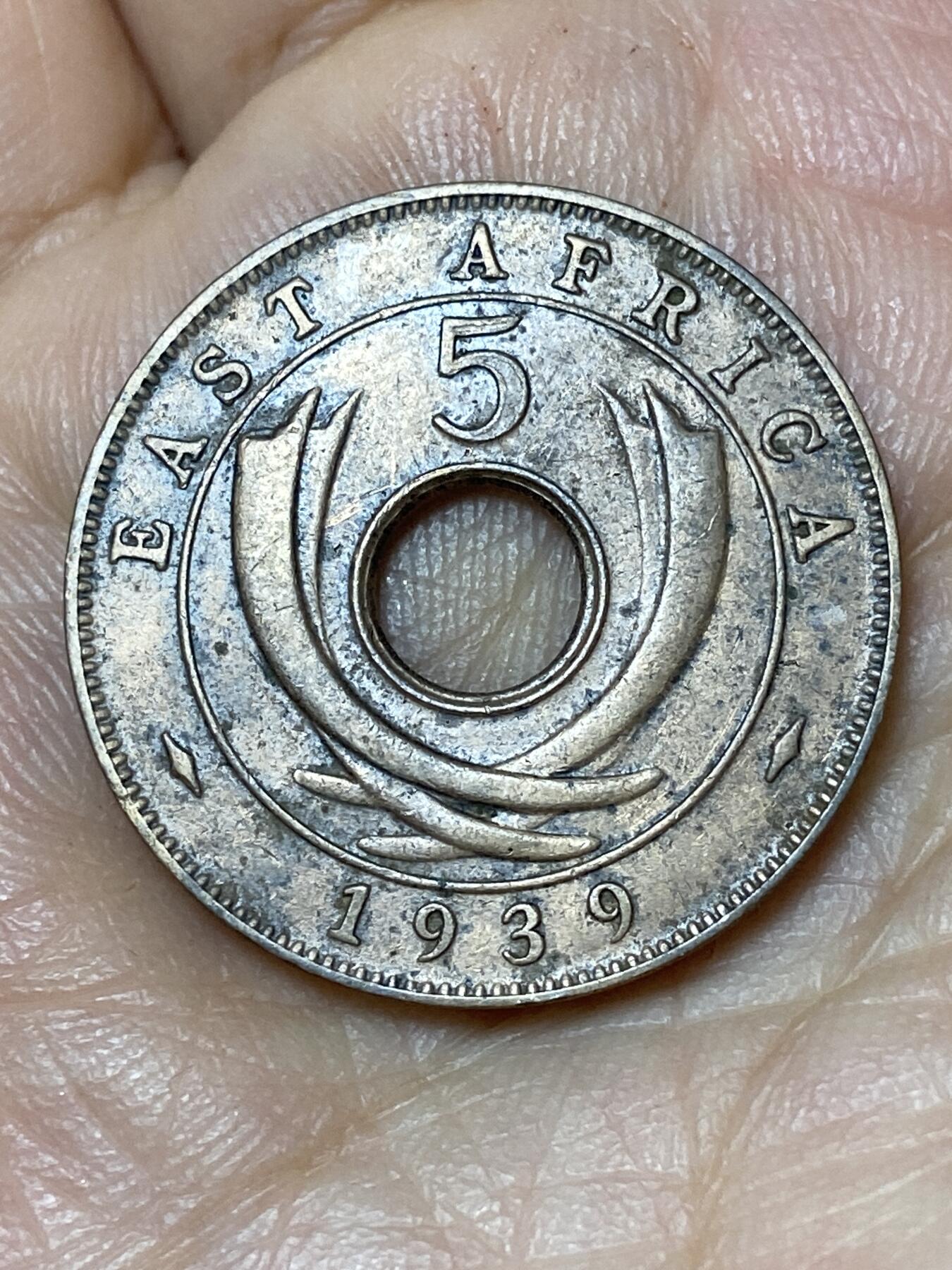 2026年第三十场(总第一百九十九场）英国一线回流散币特拍第二场(免佣金) 英属东非1939年5分(乔治六世第一版，KN标金斯诺顿厂造)