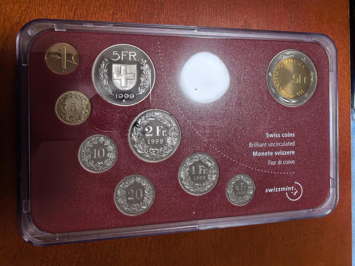长老汇马年精选第二场拍卖 1999瑞士精制币8枚套，盒证全，含10法郎精制双色币1枚