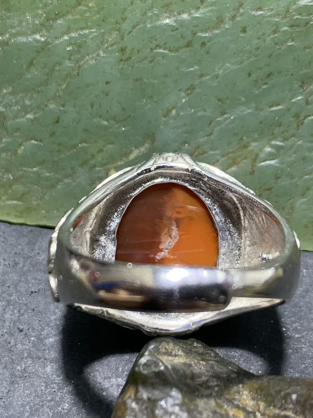 精美柿子红冻料火焰纹南红玛瑙活口霸气戒指一枚