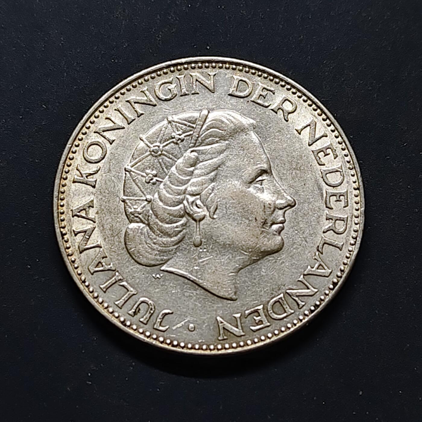 【全场包邮】纯粹捡漏拍504场-更新中 荷兰1961年朱莉安娜2.5盾银币【33毫米15克72%】