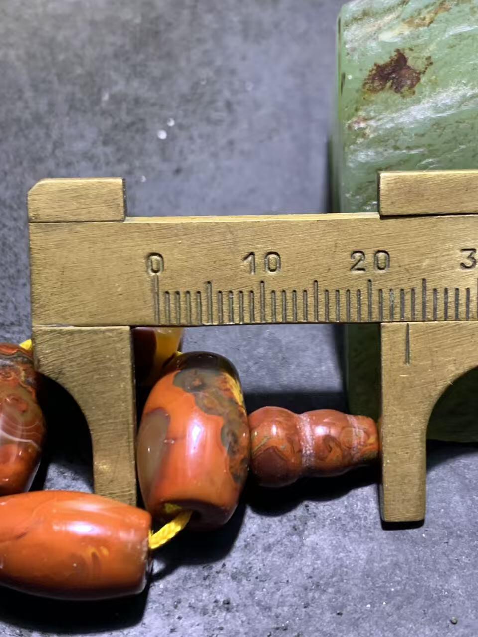 战国红玛瑙配饰一套，，