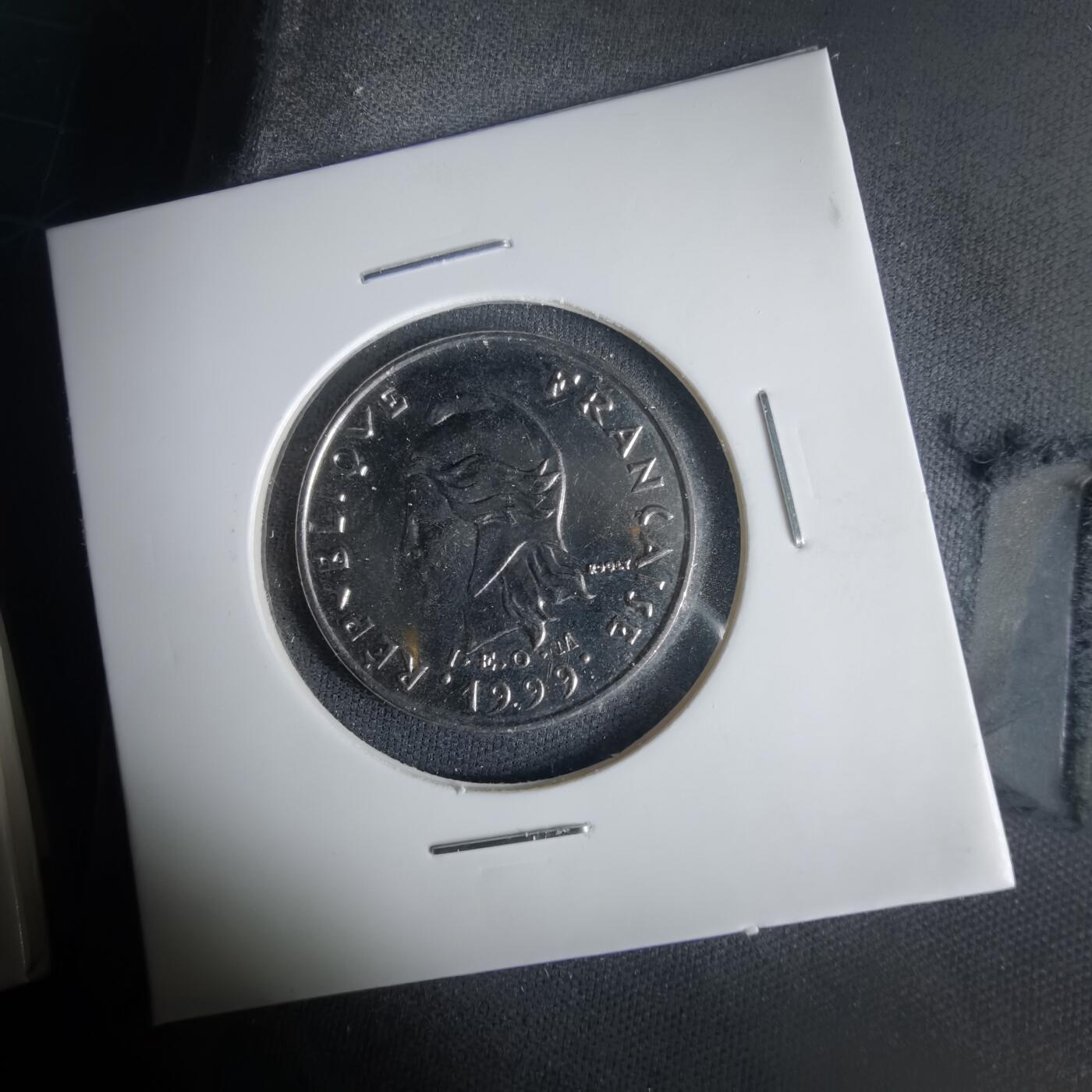 沼泽如烟--第1001场 法属新喀里多尼亚1999年10法郎