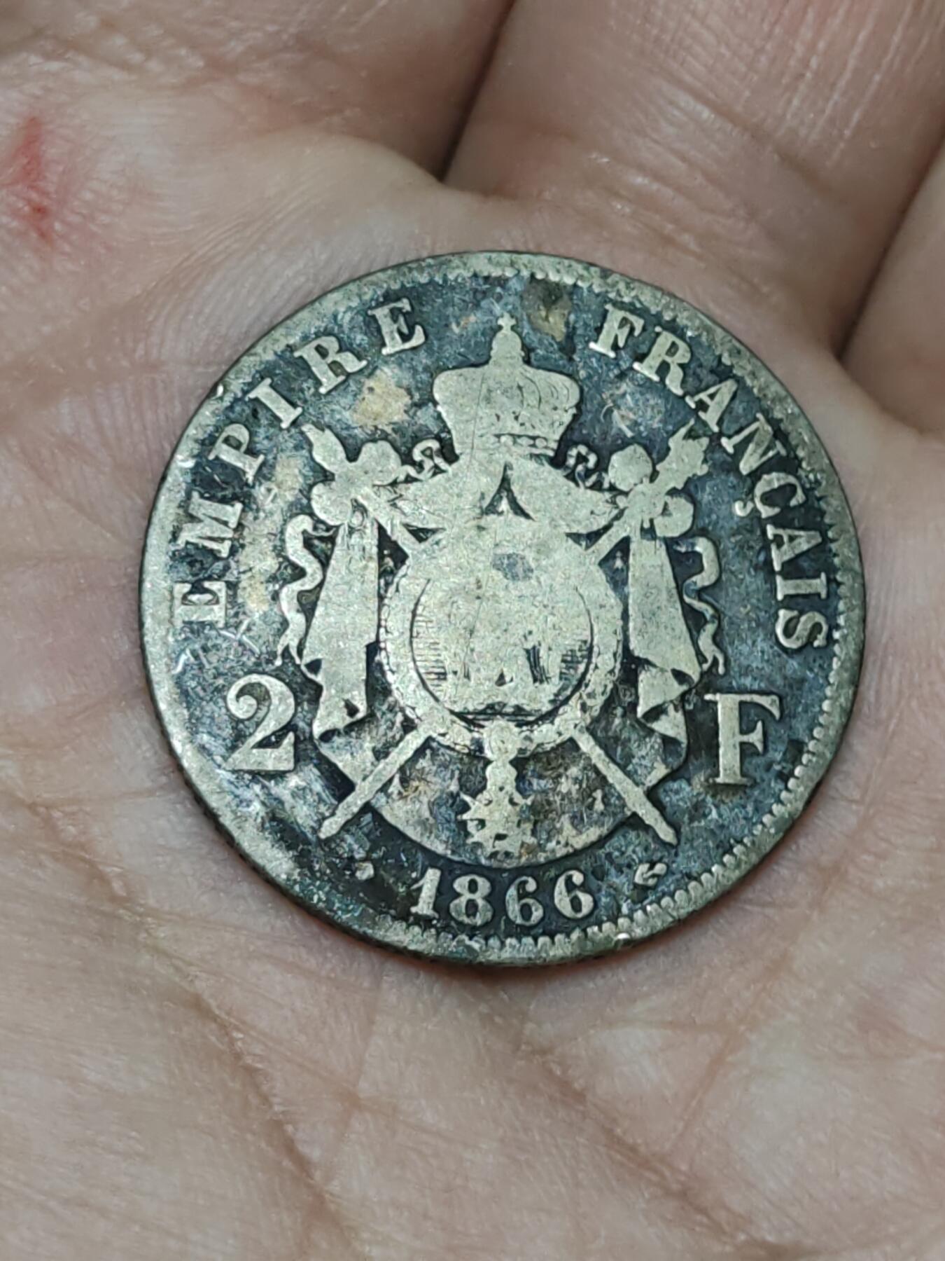 2026年第二十九场(总第一百九十八场）英国一线回流散币新年初九特拍场第一场(免佣金) 少见–法兰西第二帝国1866年2法郎银币(拿破仑三世第二版，BB标斯特拉斯堡造，首发年，835高银)