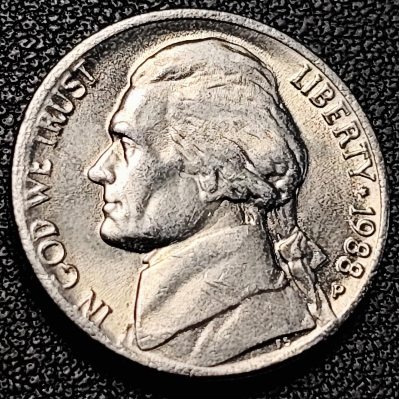 泉币菌-第193场- 新年第一场 新年快乐 本场拍品多 请提前出价 美国1988年 5分铜镍币，杰斐逊总统，21.21mm