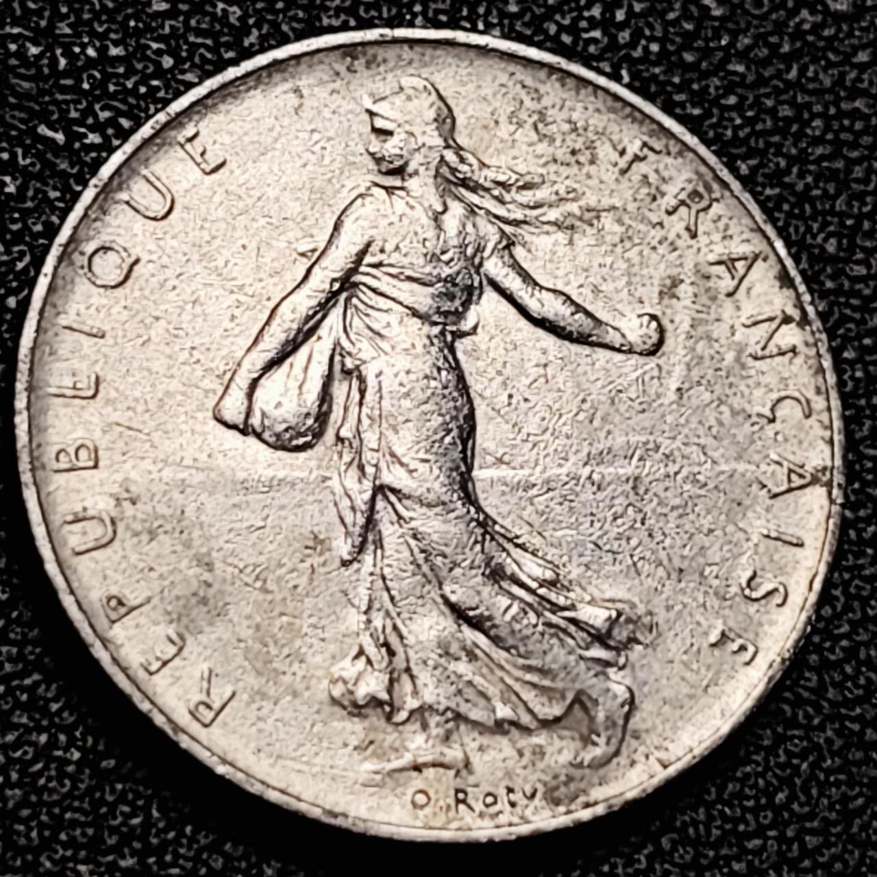 泉币菌-第193场- 新年第一场 新年快乐 本场拍品多 请提前出价 1960年 法国1法郎 播种女神 24mm