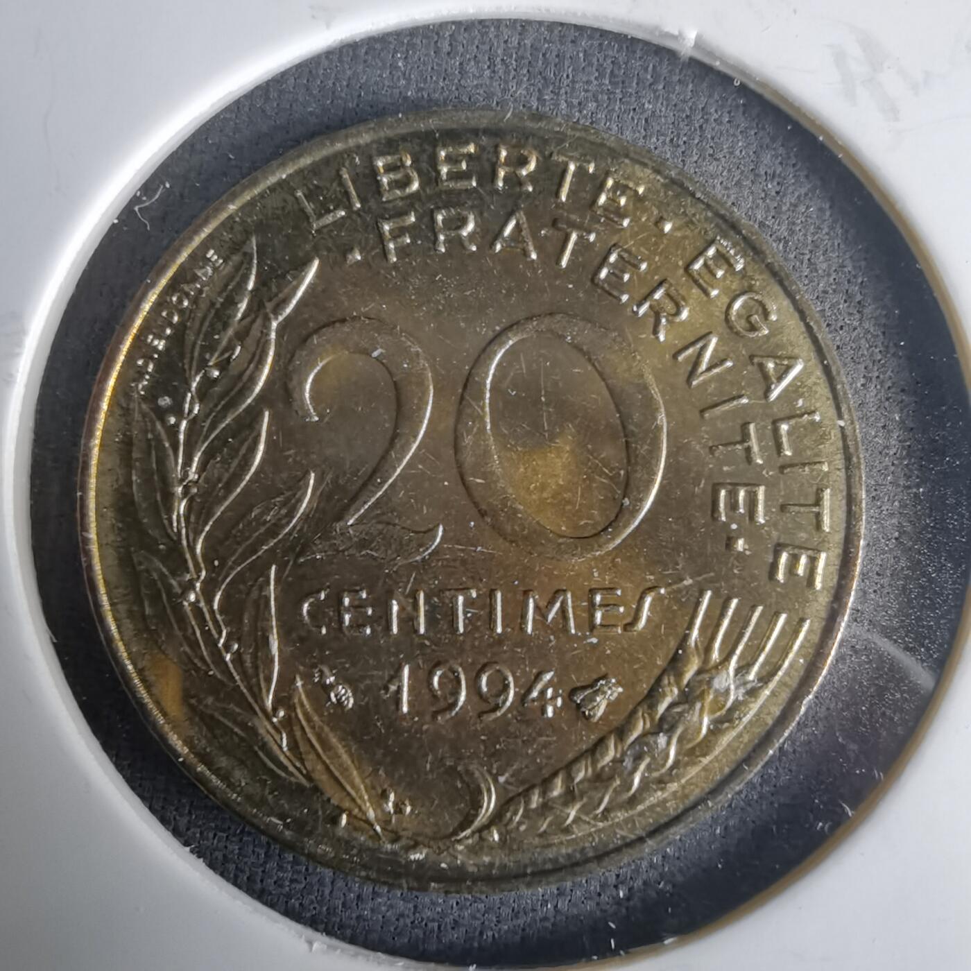 沼泽如烟--第1001场 法国1994年20分