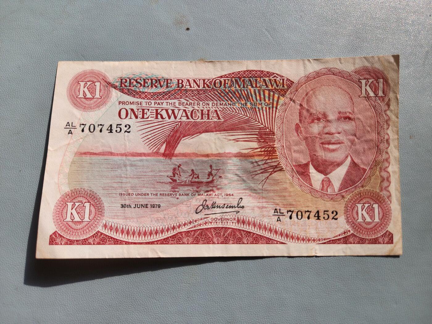 2月20号晚上8点 外国纸币自动截拍第27场 马拉维 1964年1克瓦查，加盖1978年 稀少年份 极美品原票