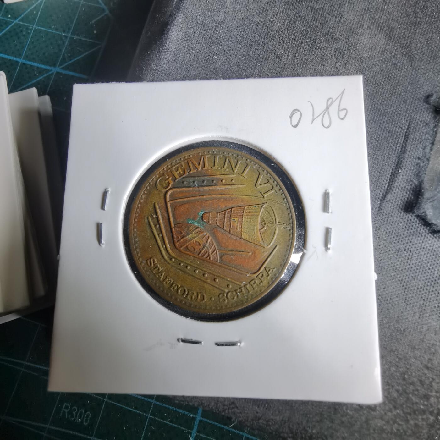 沼泽如烟--第1001场 航空纪念章