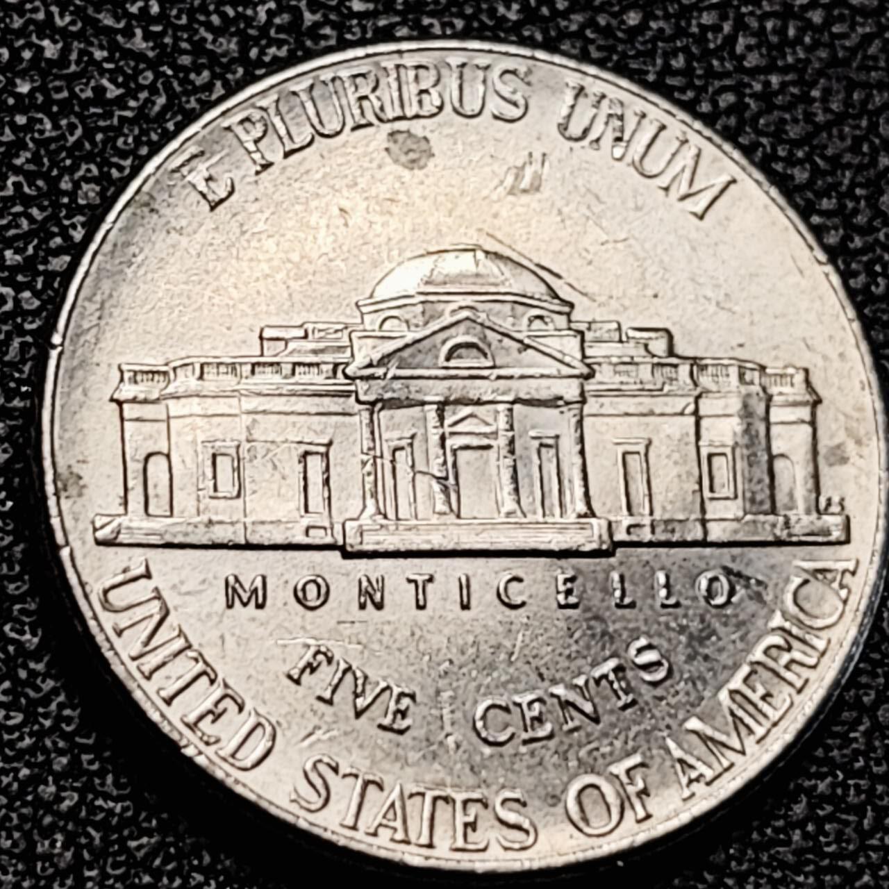 泉币菌-第193场- 新年第一场 新年快乐 本场拍品多 请提前出价 2006年 美国5美分 杰斐逊 直径21mm