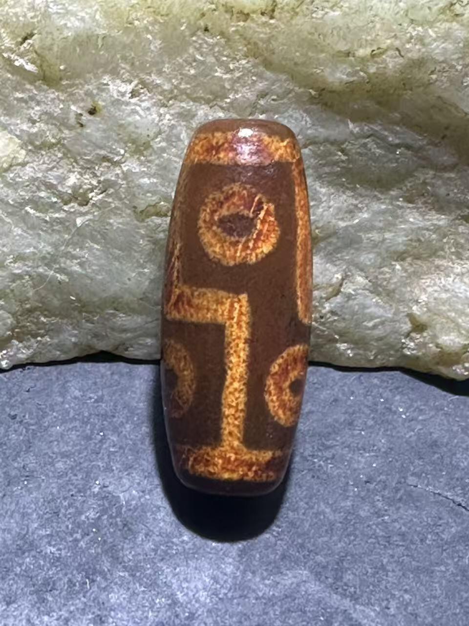 仅此一颗，藏传包浆风化六眼随形天珠一颗，