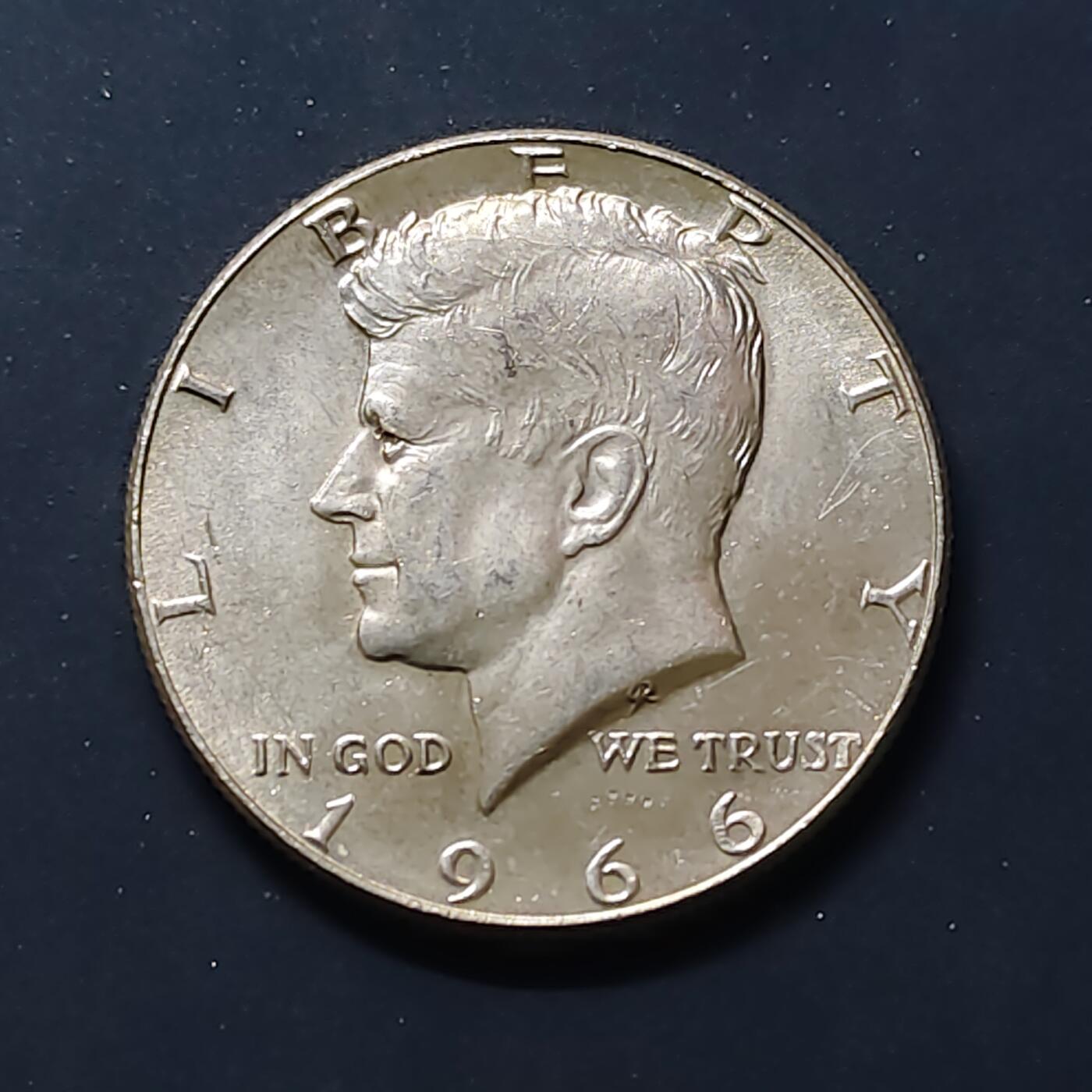 【全场包邮】纯粹捡漏拍504场-更新中 美国1966年肯尼迪半元精制银币【30.6毫米11.5克40%】