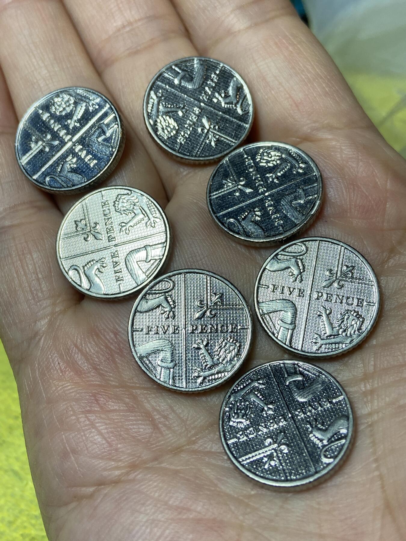 2026年第三十场(总第一百九十九场）英国一线回流散币特拍第二场(免佣金) 英国🇬🇧5便士7枚：2012年13年14年(伊丽莎白二世老年盾徽拼图第一版)