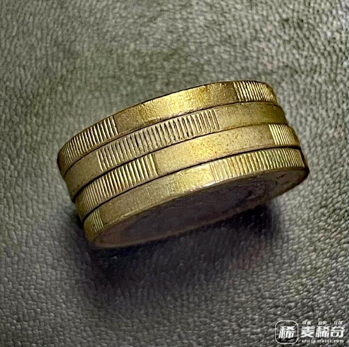 近全新意大利、德国、西班牙、法国1999、2002、2002、2007年1欧元靓品硬币4枚一组，其中三枚为首年首发版