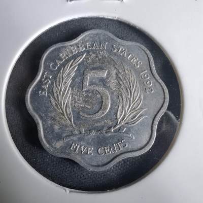 沼泽如烟--第1001场 - 东加勒比1992年五分