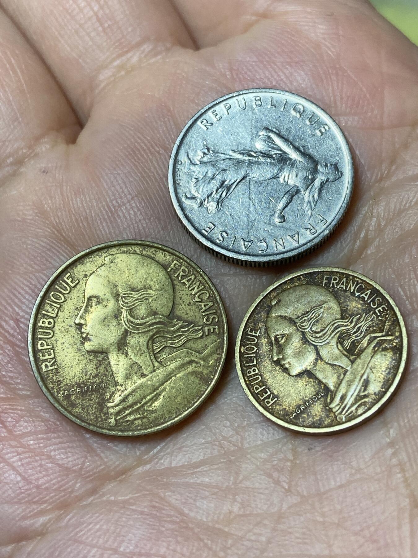 2026年第三十场(总第一百九十九场）英国一线回流散币特拍第二场(免佣金) 法国🇫🇷3枚：1967年10分，1968年1/2法郎，1968年5分