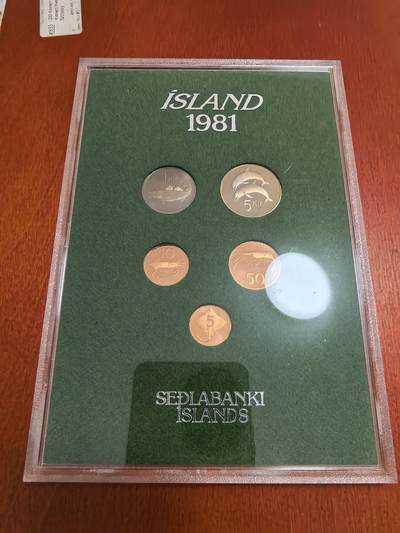 长老汇马年精选第十九场拍卖 1981冰岛5枚套币，盒证全