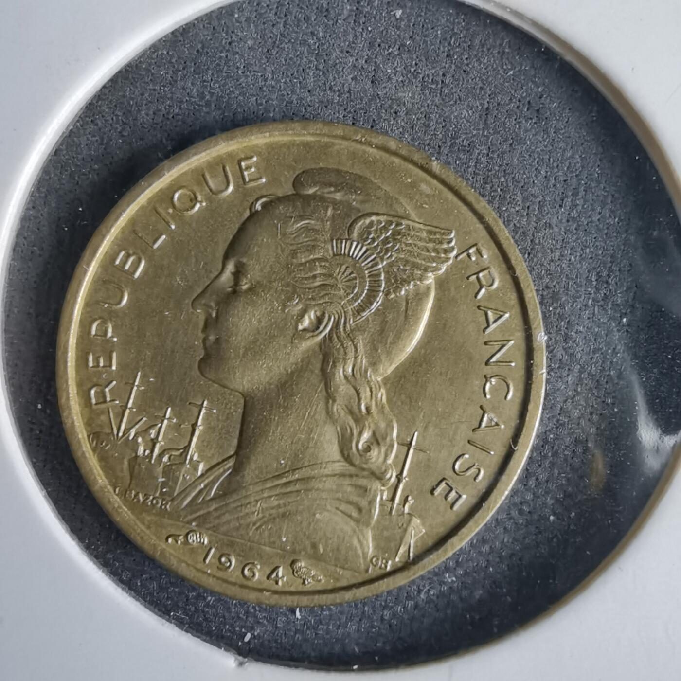 沼泽如烟--第1001场 法属留尼旺1964年10法郎