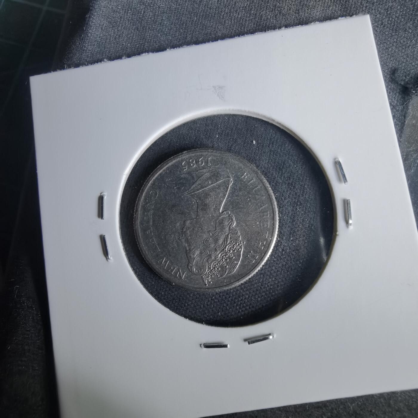 沼泽如烟--第1001场 新西兰1985年五分浅雕版