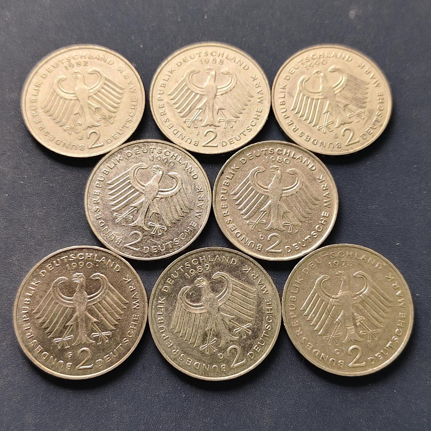 【全场包邮】纯粹捡漏拍504场-更新中 联邦德国各年份2马克政治人物8枚一组