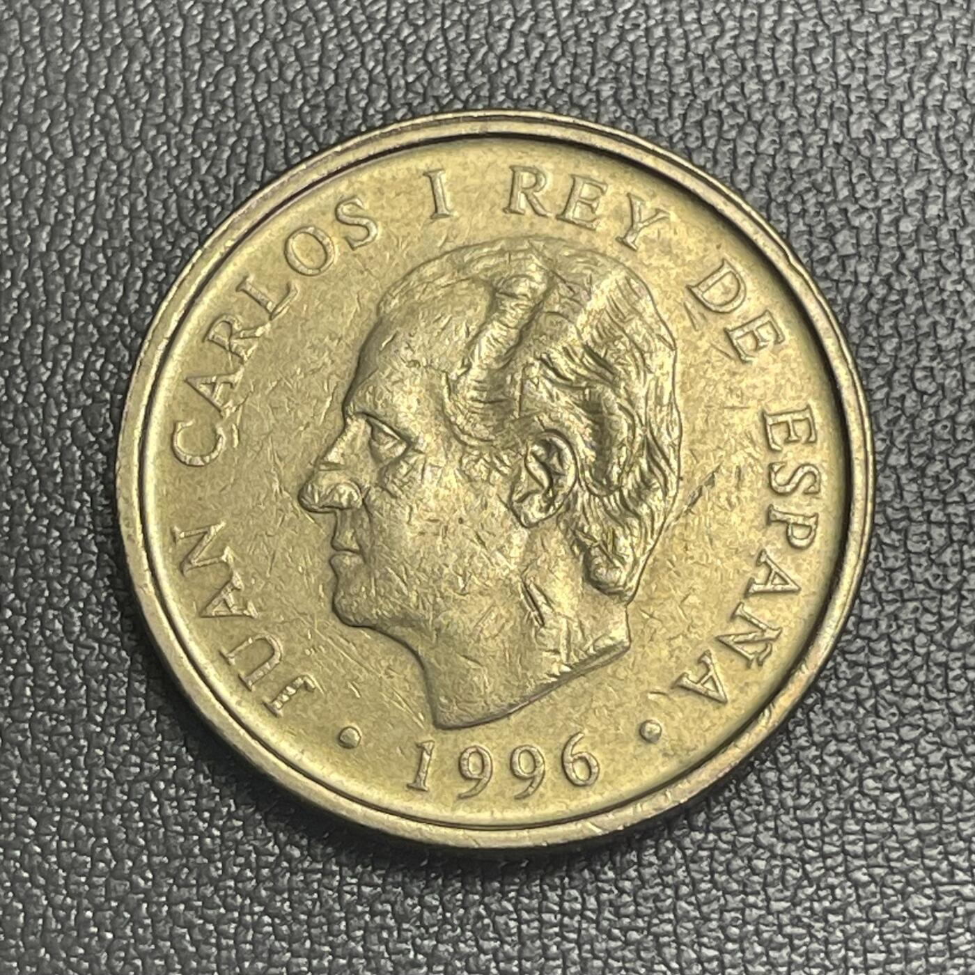 回流0301 西班牙1996年100比塞塔纪念币（等值¥4.6元） 马德里西班牙国会大厦 