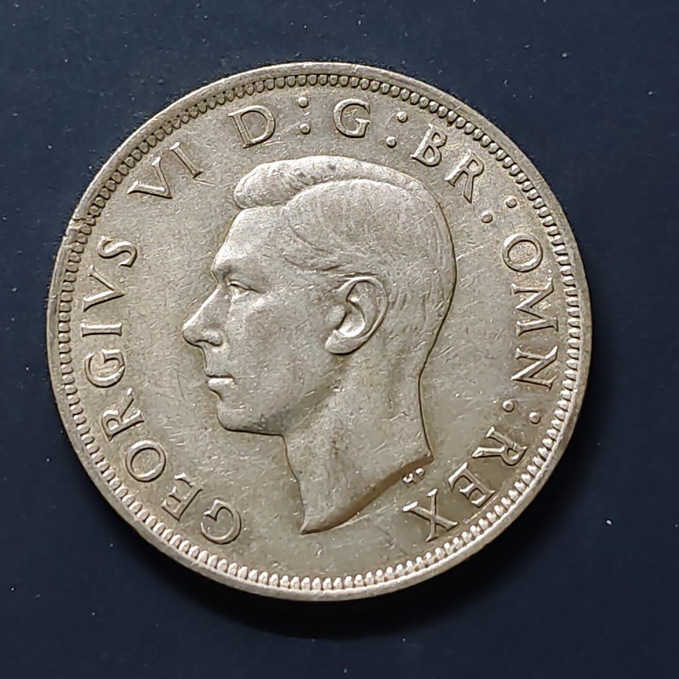 【全场包邮】纯粹捡漏拍504场-更新中 英国1942年乔治六世半克朗银币【32.3毫米14.14克50%】