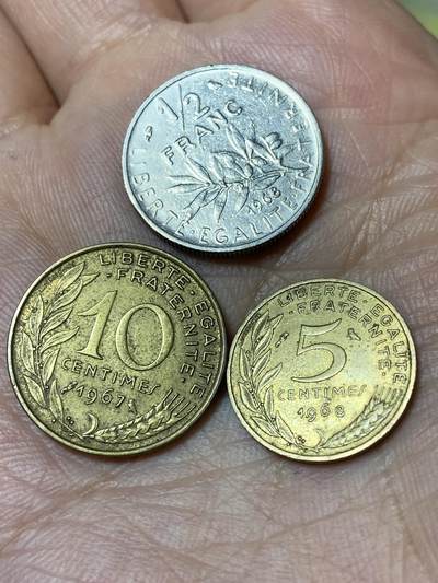 2026年第三十场(总第一百九十九场）英国一线回流散币新春特拍第二场(免佣金) - 法国🇫🇷3枚：1967年10分，1968年1/2法郎，1968年5分