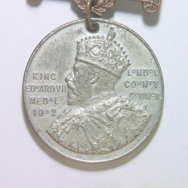 英国1907年 爱德华七世高浮雕精制大合金章 带铭牌 40MM