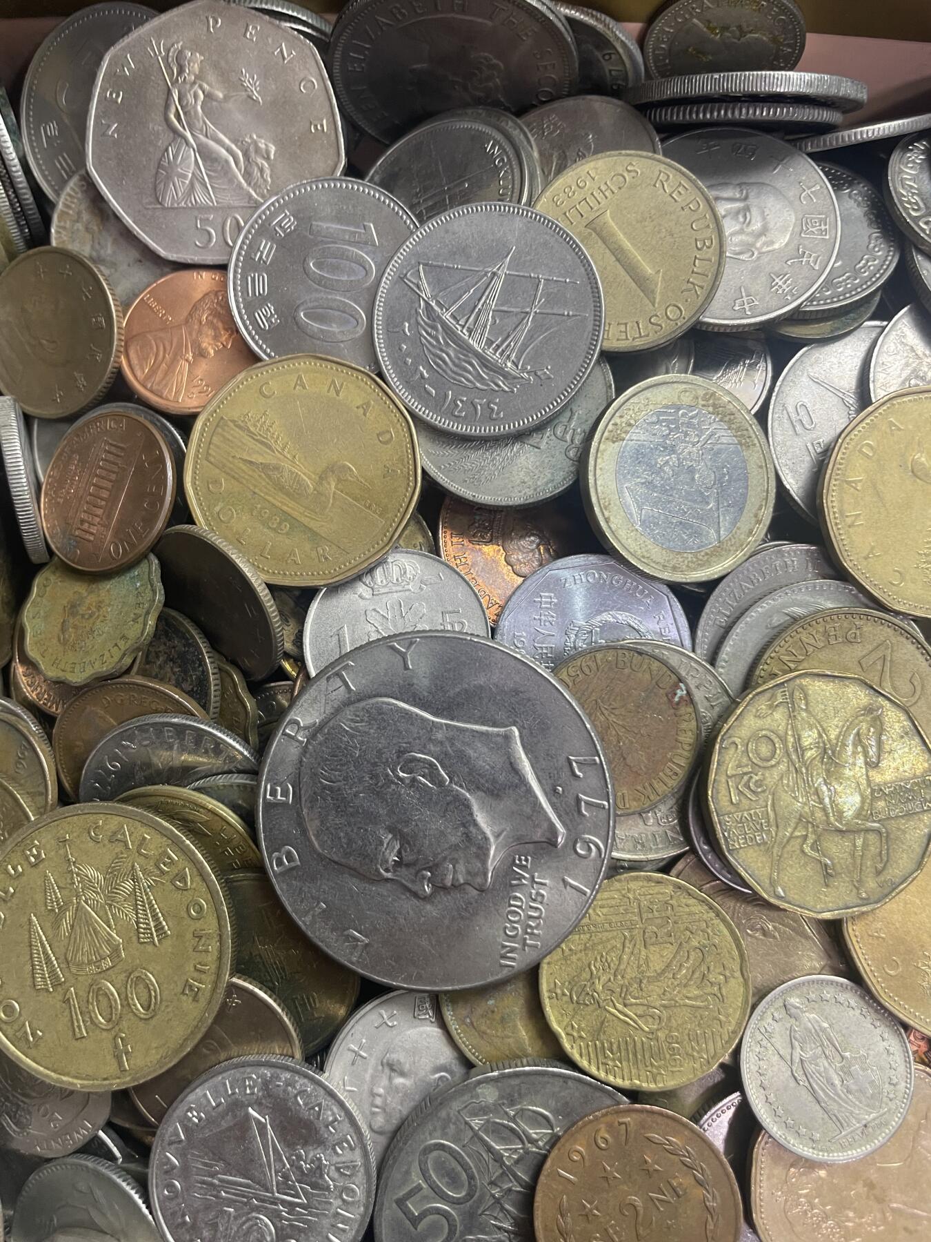 回流0218 新春快乐，马年大吉！ 外币、钞16.8斤 无日币