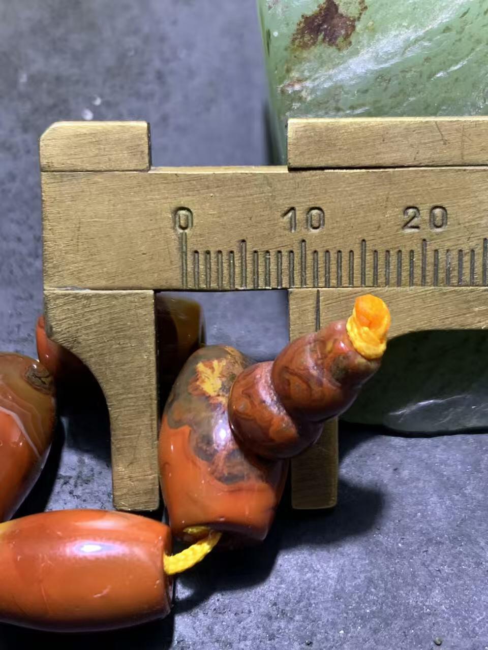 战国红玛瑙配饰一套，，