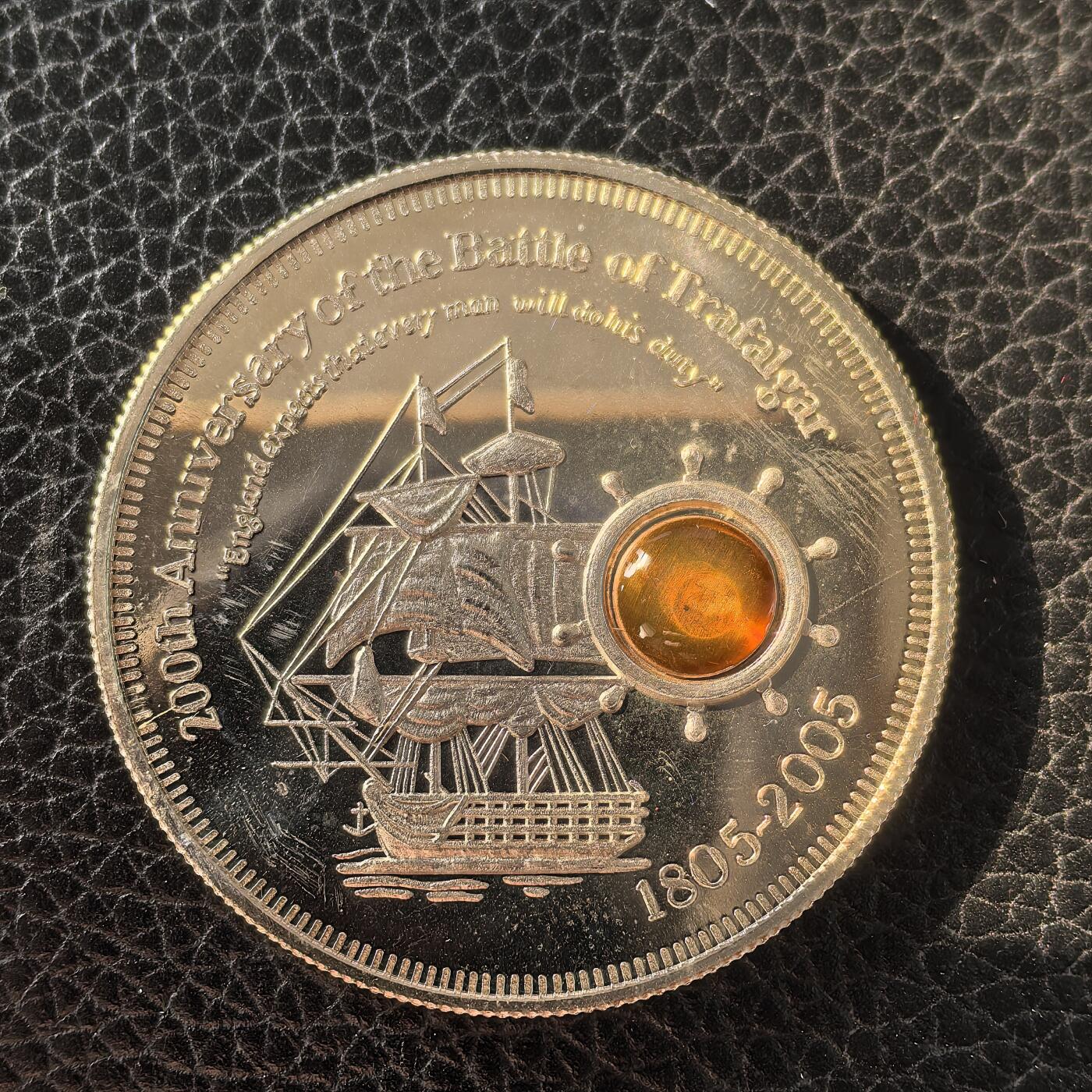 道一币馆币章第一百六十六场 原盒证 库克岛2005年特拉法加战役200周年1元纪念银币 镶嵌黄水晶