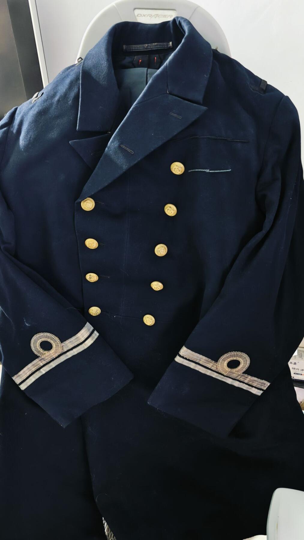 东亚勋章徽章主题拍卖8（120件） 日本礼服一件 真品 品相好