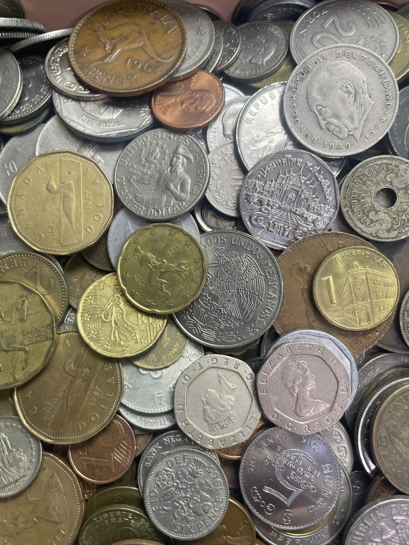 回流0218 新春快乐，马年大吉！ 外币、钞16.8斤 无日币