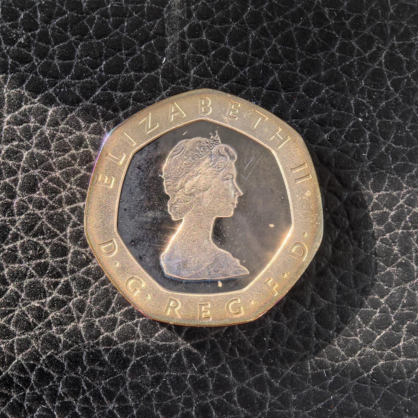 道一币馆币章第一百六十六场 原盒证 英国1982年20便士精制银币