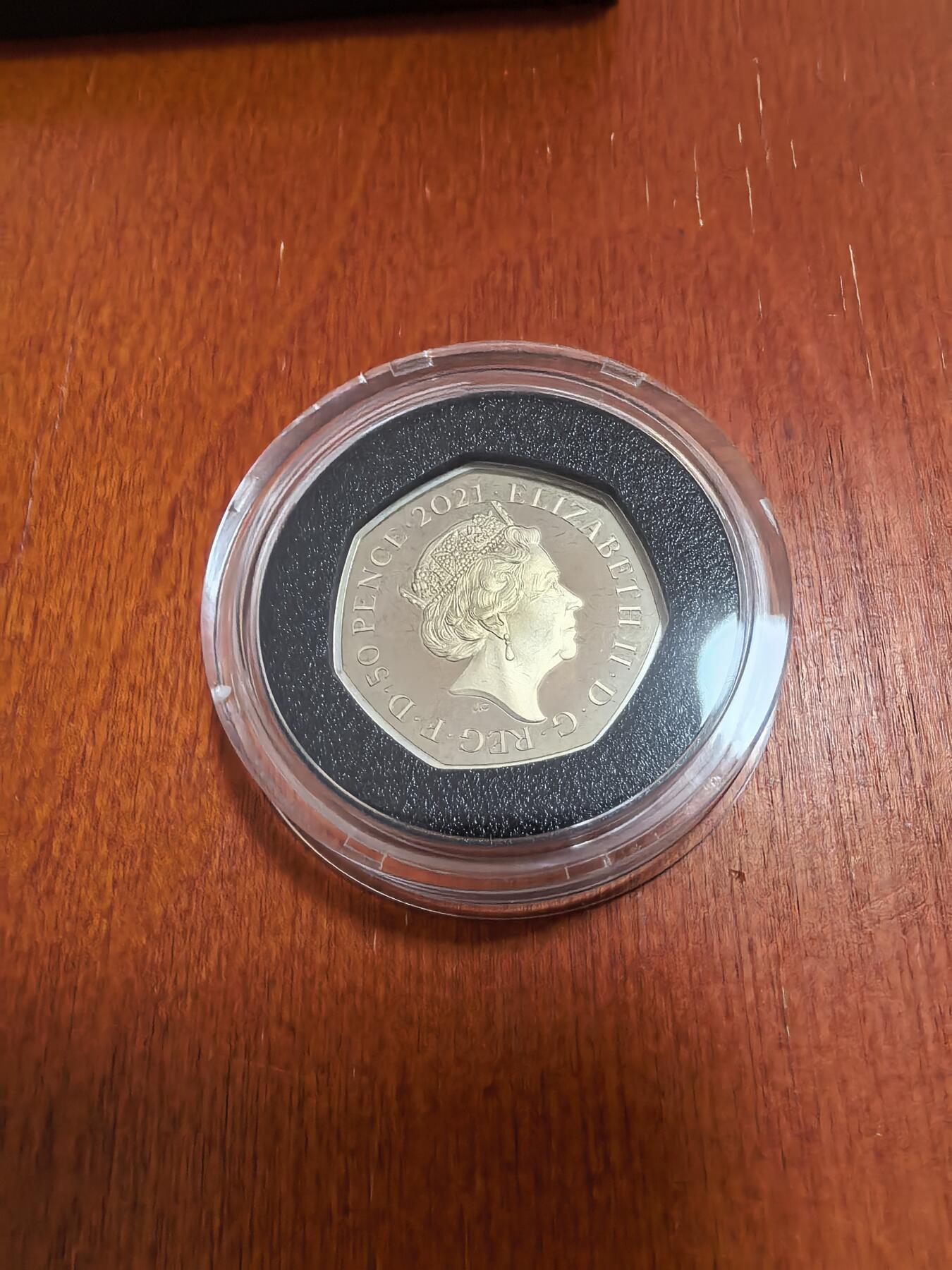 长老汇马年精选第二场拍卖 2021英国东京奥运会50便士七边形彩色精制银币，16克925银，盒证全，1500枚，稀少