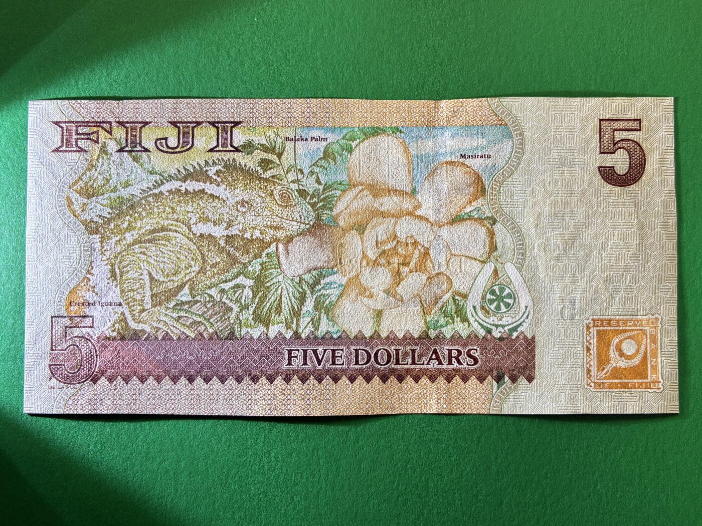 咖啡豆•收藏 2026年Feb_27th世界各国纸币拍卖 斐济岛 2007年 5元 全新UNC 外国纸币 女王钞