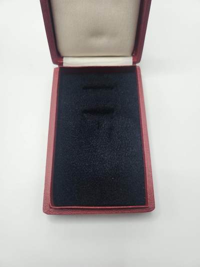 南水社第二次拍卖 民主德国 DDR功勋服务奖章（东德最高级别奖章）1959年6月4日设立 民主德国国家荣誉，盒略，章体均完好