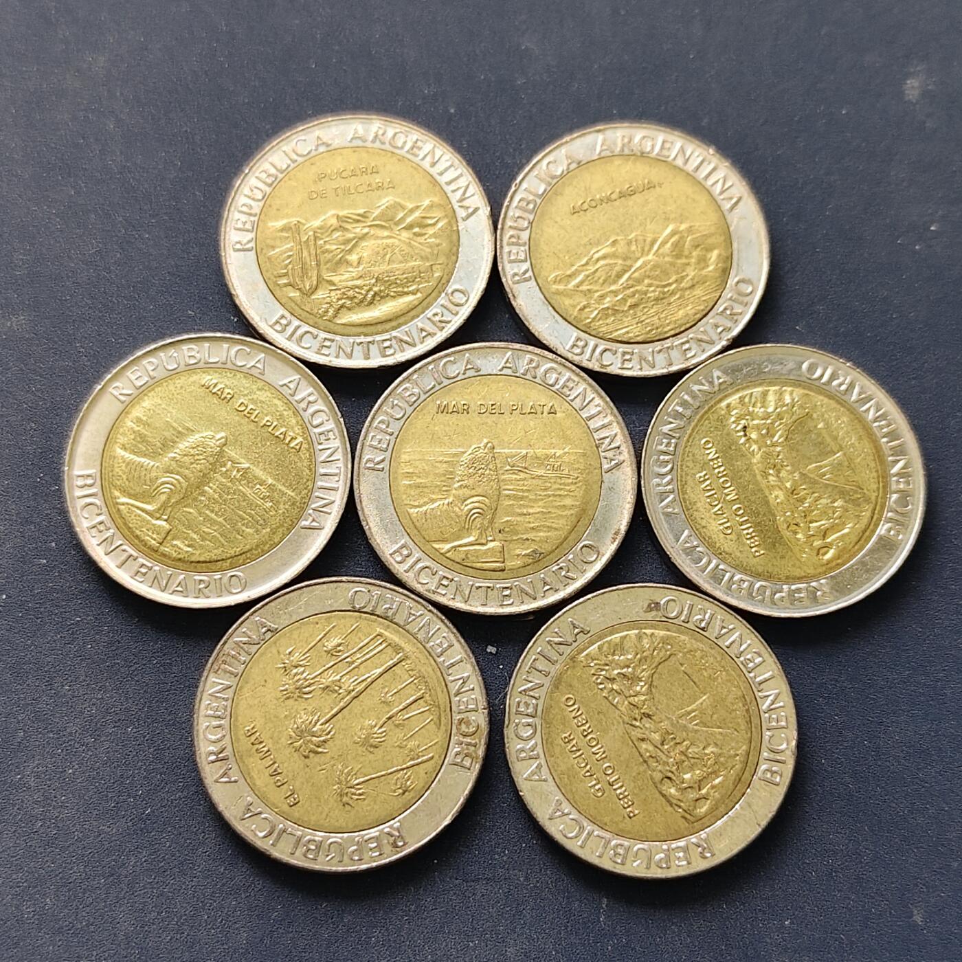 【全场包邮】纯粹捡漏拍504场-更新中 阿根廷2010年1比索五月革命200周年5枚双色纪念套币（五月革命后独立）-柏尔马国家公园/阿空加瓜山/马德普拉塔海滩/蒂尔卡拉遗址/佩里托莫雷诺冰川（全套带2枚散币）