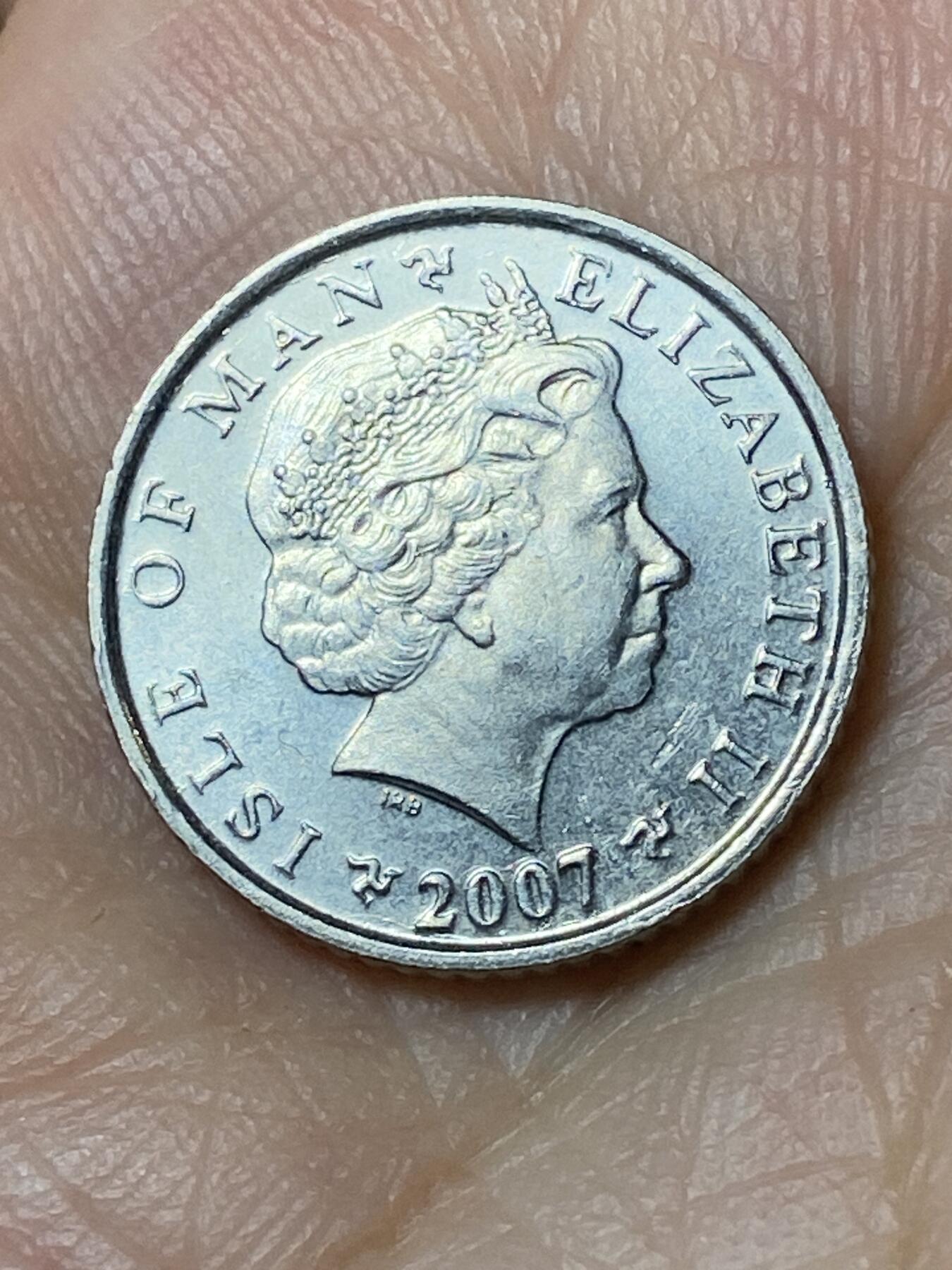 2026年第三十场(总第一百九十九场）英国一线回流散币特拍第二场(免佣金) 英属马恩岛🇮🇲2007年5便士(伊丽莎白二世老年第三套第一版，无磁版)