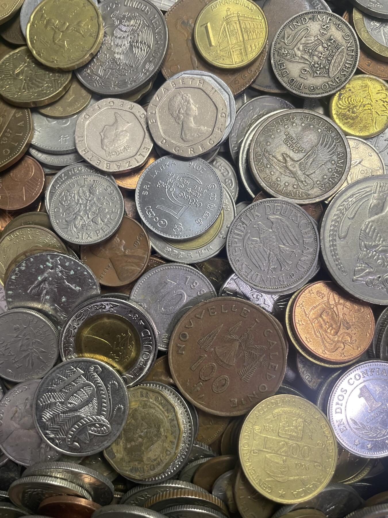 回流0218 新春快乐，马年大吉！ 外币、钞16.8斤 无日币