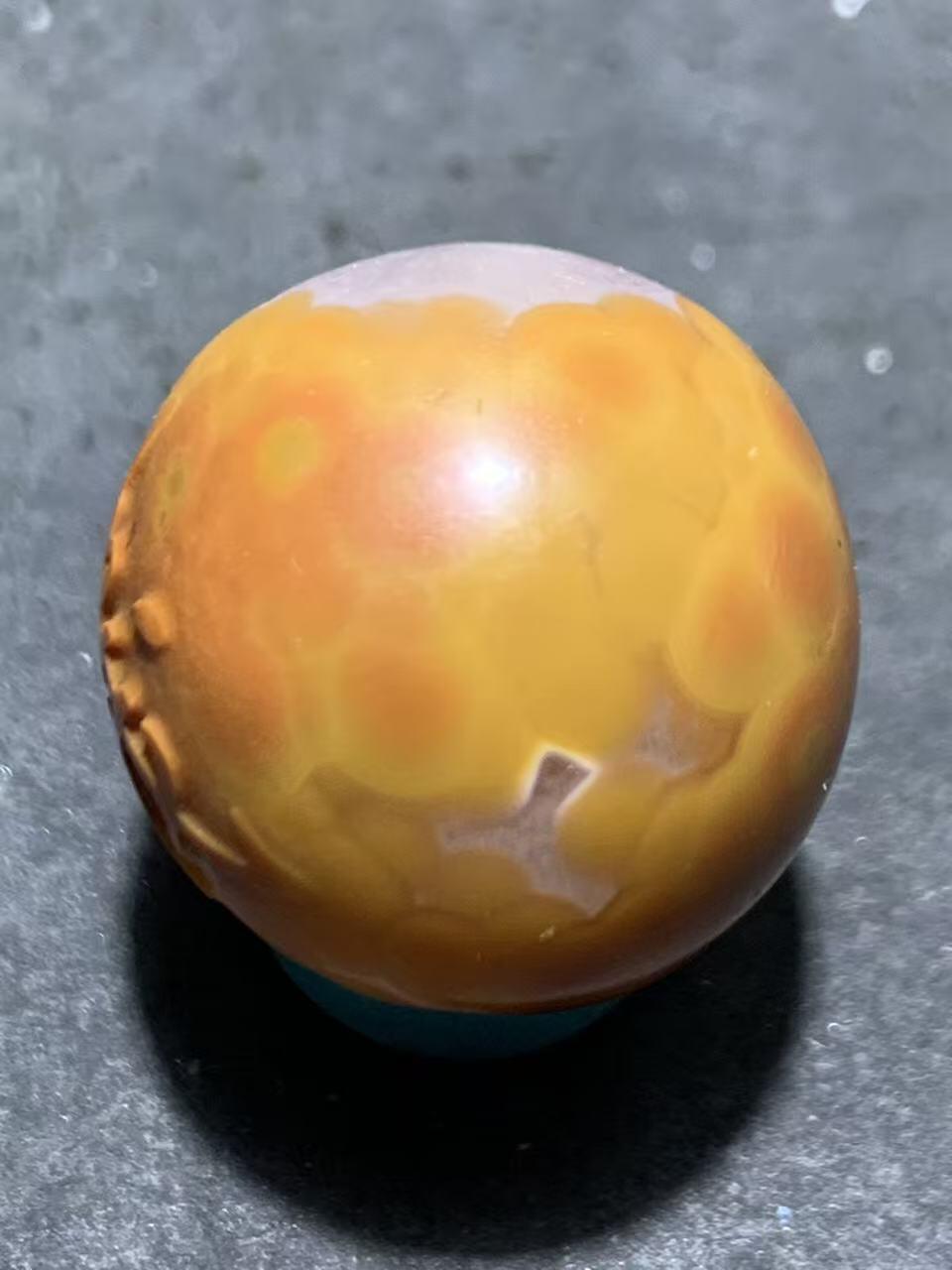 精美冰飘战国红玛瑙手工雕刻義字珠一颗！