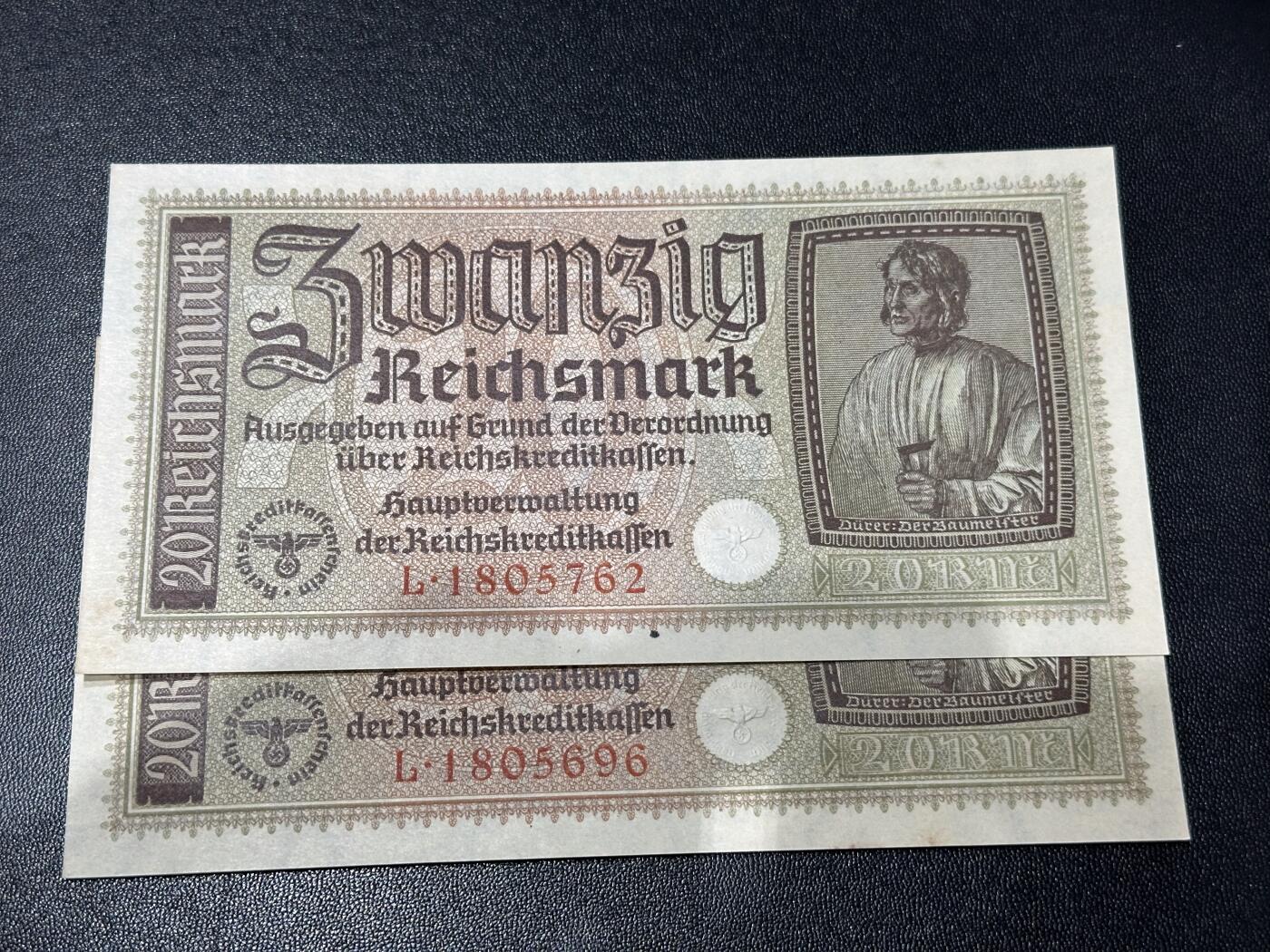 《外钞收藏家》第六百一十二期（ 精选场）（长期征集拍品、欢迎藏友们联系合作） 德国20马克 2张一起 丢勒画作 勃兰登堡门 全新轻微不绝 尾56、98