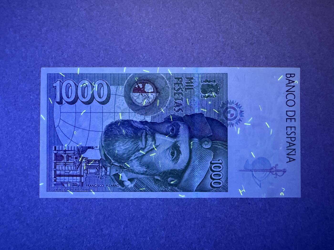 《艾美收藏》第232期-2.22周日外币靓号精品场(春节首拍) 狮子号 西班牙1000比塞塔 UNC 1992年末版 无47狮子号 局部轻微荧光