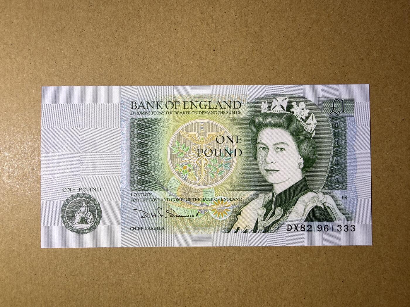 《艾美收藏》第232期-2.22周日外币靓号精品场(春节首拍) 豹子号 英格兰1镑 UNC D序列 无47豹子号