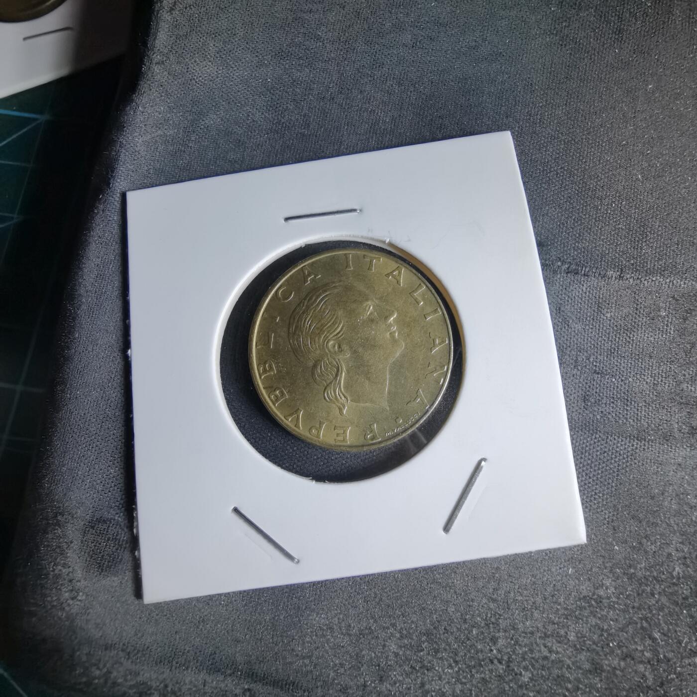 沼泽如烟--第1000场 意大利1994年200里拉纪念币