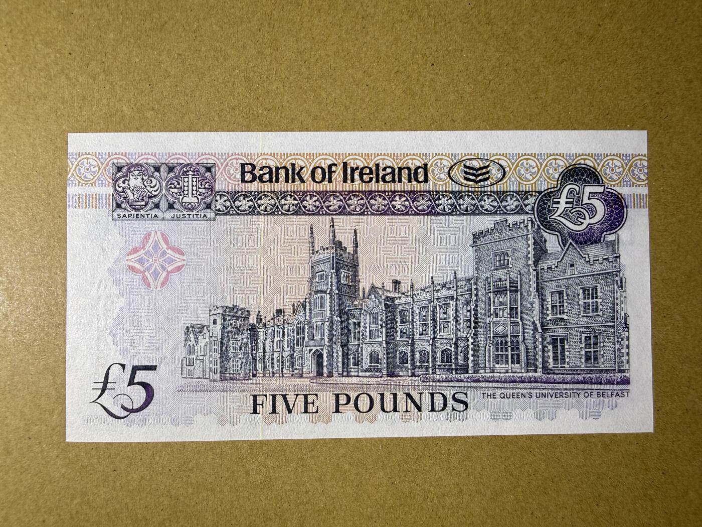 《艾美收藏》第232期-2.22周日外币靓号精品场(春节首拍) 北爱尔兰5镑 UNC 2003年 爱尔兰银行 无47 边缘荧光