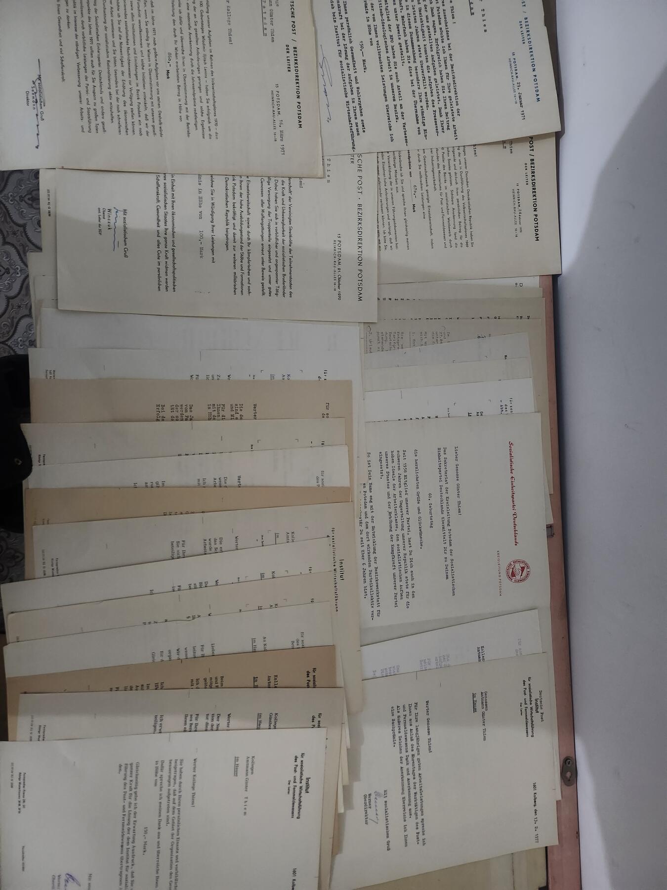 南水社第二次拍卖 民主德国波茨坦邮政负责人套证。任职证明、邮政等级资格证书、社会主义劳动积极分子荣誉证书、奖金证书、党内任职文件、工作通知及退休文件共计45张